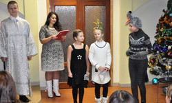 Рождественский утренник, выступление детей