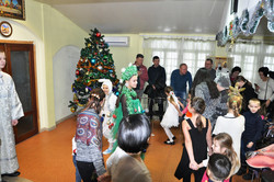 Рождественский утренник, выступление детей