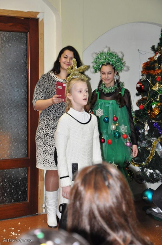 Рождественский утренник, выступление детей